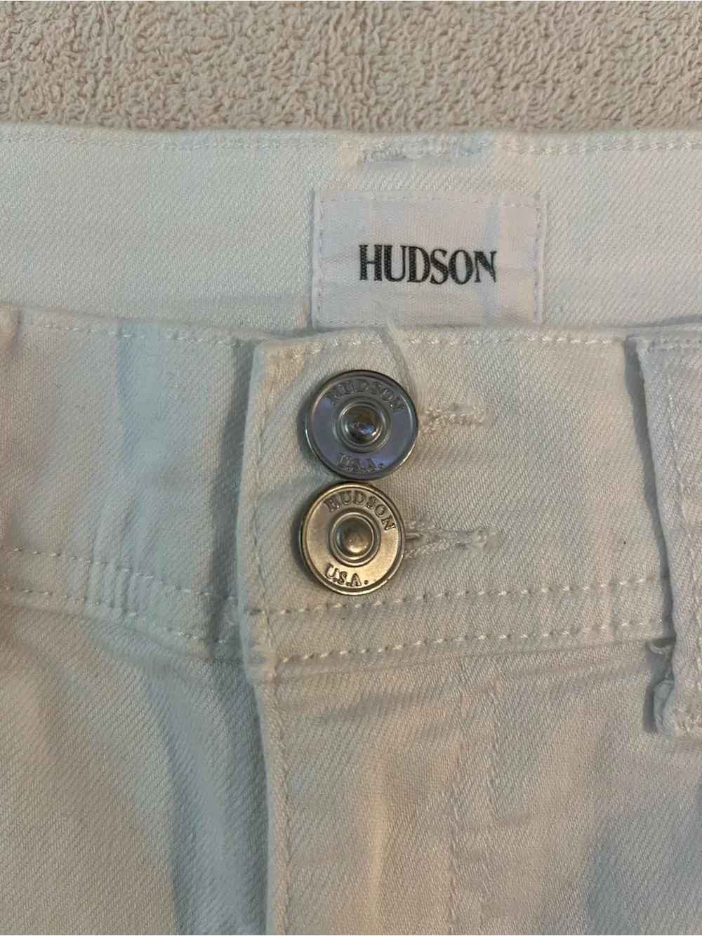 Hudson Ruby Denim Shorts - Picture 5 of 9